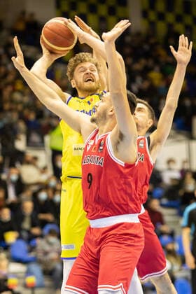 Feb,24, 2022,Ploiesti,Romania: FIBA EUROBASKET 2025 PRE-QUALIFIERS, Groupe B, Romania vs Albania, Sala Sporturilor Olimpia, Ploiesti Rolland TOROK action against defender no