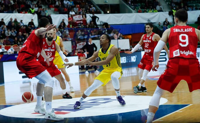220225 Melwin Pantzar of Sweden during the FIBA World Cup Qualifier game between Sweden and Croatia on February 25, 2022 in Zagbreb. Photo: Nikola Krstic BILDBYRAN COP 307 NK0006 basket basketball vm-kval kval fiba world cup qualifiers sweden bbeng Copyright: NIKOLAxKRSTIC BB220225BB600