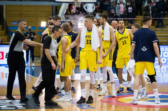 220225 Jonas Jerebko of Sweden after the FIBA World Cup Qualifier game between Croatia and Sweden on February 25, 2022 in Zagreb. Photo: Nikola Krstic BILDBYRAN COP 307 NK0006 basket basketball vm-kval kval fiba world cup qualifiers sweden croatia bbeng Copyright: NIKOLAxKRSTIC BB220225BB722