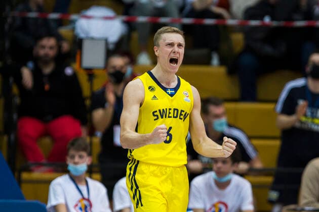 220225 Tobias Borg of Sweden celebrates during the FIBA World Cup Qualifier game between Croatia and Sweden on February 25, 2022 in Zagreb. Photo: Nikola Krstic BILDBYRAN COP 307 NK0006 basket basketball vm-kval kval fiba world cup qualifiers sweden croatia bbeng jubel Copyright: NIKOLAxKRSTIC BB220225BB796