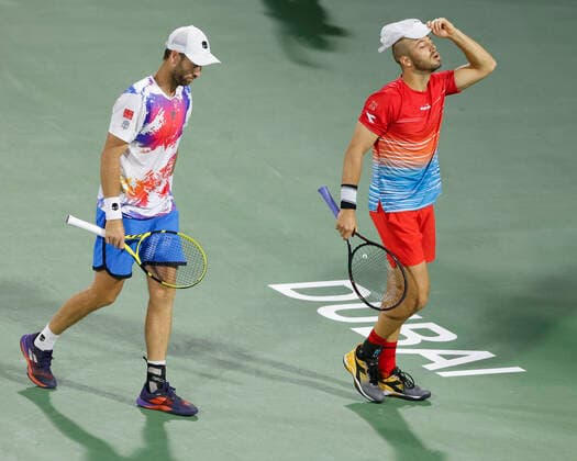 Tim Puetz (in Rot) und Michael Venus, Herren Doppel, Finale, Endspiel Tennis - Dubai Duty Free Tennis Championships - ATP, Tennis Herren - Dubai Duty Free Tennis Stadium - Dubai - - United Arab Emirates - 26 February 2022. Copyright: xJuergenxHasenkopfx