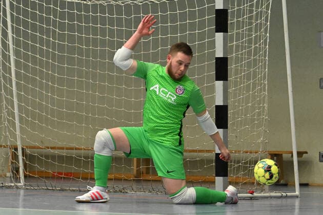Futsal I Herren I Saison 2021-2022 I Bundesliga I 14. Spieltag I WAKKA Eagles - HOT 05 Futsal I 26.02.2022 Jean-Michel Göde (61, Wakka Eagles) Harburg-Neugraben CU Arena Hamburg Deutschland