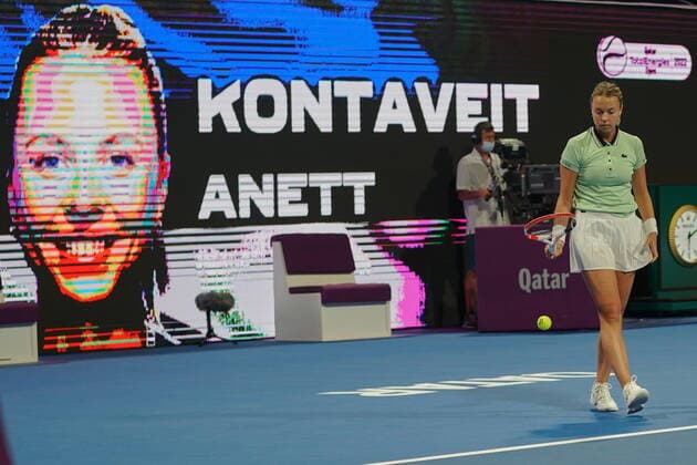 Doha, 26.02.2022 TENNIS WOMEN TOURNAMENT WTA, Tennis Damen 1000 DOHA QATAR TOTAL ENERGIES OPEN NZ Anett Kontaveit FOT. Dominik Buszek 400mm NEWSPIX.PL --- Newspix.pl  20220226_BUSZEK_229