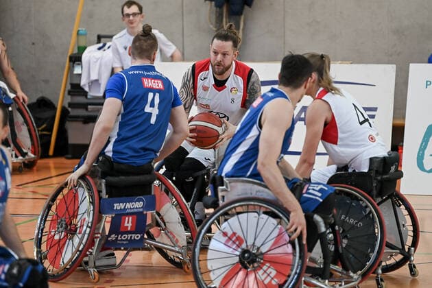1. Rollstuhl Basketball-Bundesliga, RBC Koeln99ers vs. Thuringia Bulls, 26.02.2022 Joe Bestwick (RBC Koeln99ers 8), 1. Rollstuhl Basketball-Bundesliga, RBC Koeln99ers vs. Thuringia Bulls am 26.02.2022 in Sporthalle Bergischer Ring, in Koeln (Nordrhein-Westfalen) Copyright: xBEAUTIFULxSPORTS Mueller-Laschetx