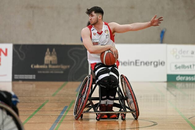 1. Rollstuhl Basketball-Bundesliga, RBC Koeln99ers vs. Thuringia Bulls, 26.02.2022 Thomas Reier (RBC Koeln99ers 27), 1. Rollstuhl Basketball-Bundesliga, RBC Koeln99ers vs. Thuringia Bulls am 26.02.2022 in Sporthalle Bergischer Ring, in Koeln (Nordrhein-Westfalen) Copyright: xBEAUTIFULxSPORTS Mueller-Laschetx