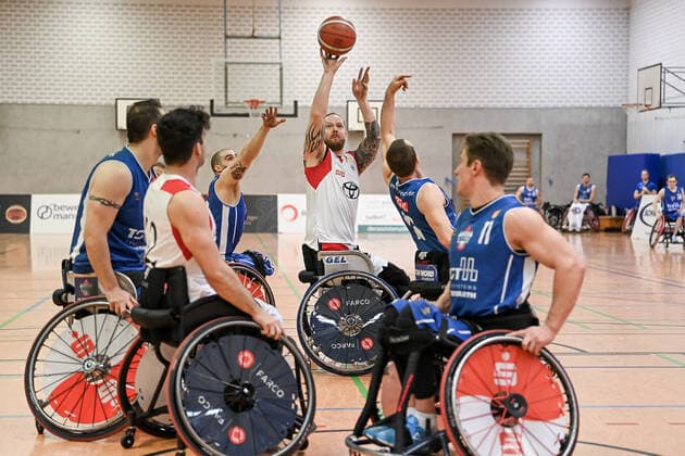 1. Rollstuhl Basketball-Bundesliga, RBC Koeln99ers vs. Thuringia Bulls, 26.02.2022 Joe Bestwick (RBC Koeln99ers 8), 1. Rollstuhl Basketball-Bundesliga, RBC Koeln99ers vs. Thuringia Bulls am 26.02.2022 in Sporthalle Bergischer Ring, in Koeln (Nordrhein-Westfalen) Copyright: xBEAUTIFULxSPORTS Mueller-Laschetx