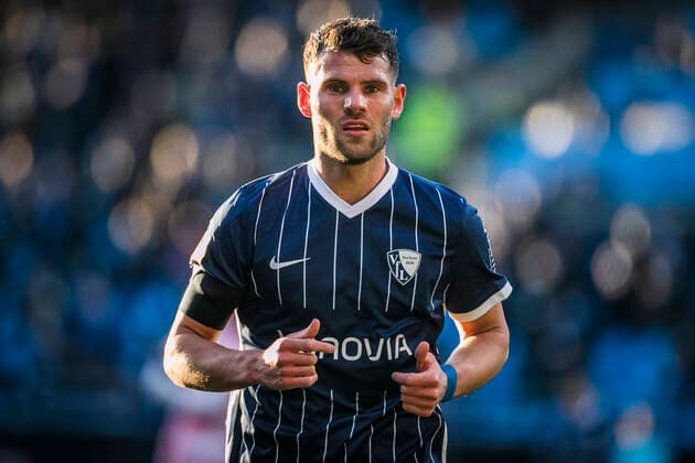 GER, 1.FBL, 24. Spieltag, VfL Bochum vs RB Leipzig 27.02.2022, Vonovia Ruhrstadion, Bochum, GER, 1.FBL, 24. Spieltag, VfL Bochum vs RB Leipzig im Bild: Einzelaktion Eduard Löwen Loewen (Bochum 38), *** GER, 1 FBL, Matchday 24, VfL Bochum vs RB Leipzig 27 02 2022, Vonovia Ruhrstadion, Bochum, GER, 1 FBL, Matchday 24, VfL Bochum vs RB Leipzig in picture single action Eduard Löwen Loewen Bochum 38 , nordphotoxGmbHx xRauch nph00251