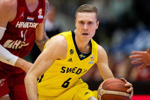 220228 Tobias Borg of Sweden during the FIBA World Cup Qualifier game between Sweden and Croatia on February 28, 2022 in Norrköping. Copyright: PETERxHOLGERSSON BB220228PH014