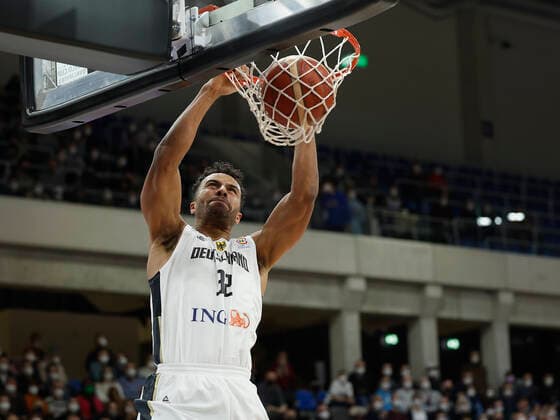 28.02.2022, Germany vs. Israel, FIBA Basketball World Cup Qualifiers, Group D, GER, Heidelberg, SNP dome, Picture: (from the left side) Johannes Thiemann (Germany) dunking Copyright: HMBxMedia xHeikoxBecker