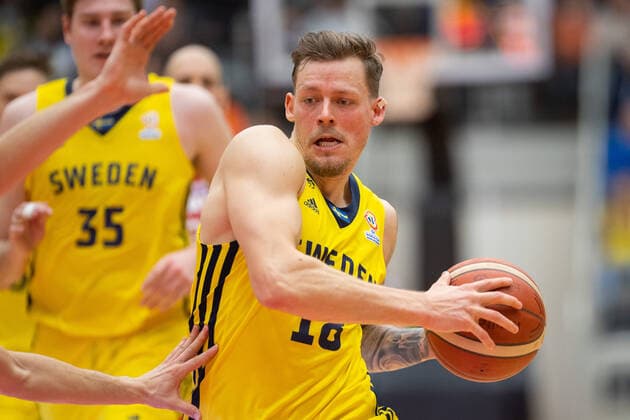 220228 Viktor Gaddefors of Sweden during the FIBA World Cup Qualifier game between Sweden and Croatia on February 28, 2022 in Norrköping. Copyright: PETERxHOLGERSSON BB220228PH047