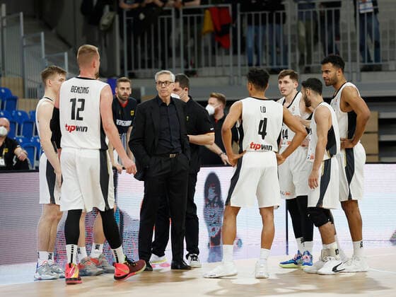 28.02.2022, Germany vs. Israel, FIBA Basketball World Cup Qualifiers, Group D, GER, Heidelberg, SNP dome, Picture: (from the left side), Head-Coach Gordon Herbert (Germany) bei einer Auszeit Copyright: HMBxMedia xHeikoxBecker