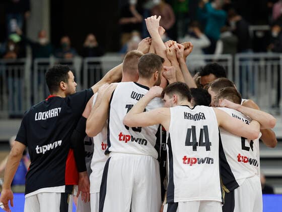 28.02.2022, Germany vs. Israel, FIBA Basketball World Cup Qualifiers, Group D, GER, Heidelberg, SNP dome, Picture: (from the left side), The German team celebrates the victory Copyright: HMBxMedia xHeikoxBecker