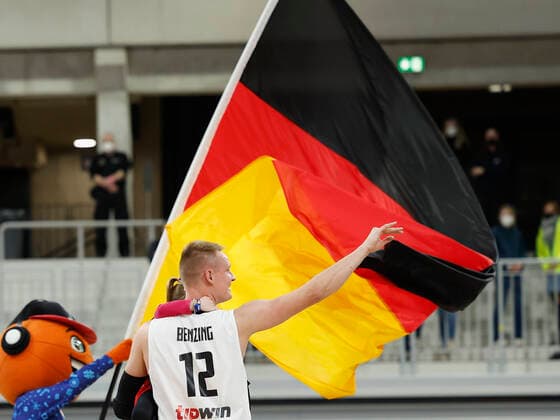 28.02.2022, Germany vs. Israel, FIBA Basketball World Cup Qualifiers, Group D, GER, Heidelberg, SNP dome, Picture: (from the left side), Robin Benzing (Germany) Copyright: HMBxMedia xHeikoxBecker
