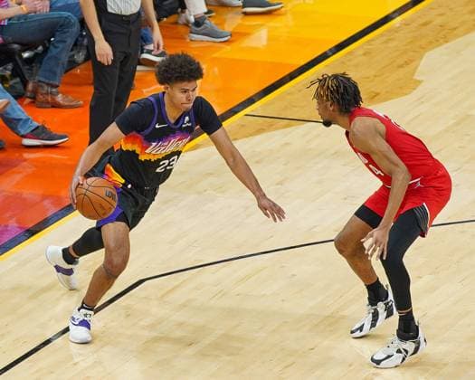 Phoenix, Arizona, March 2nd 2022: Cameron Johnson ( 23 Phoenix Suns)attempts to get past the defense during the National Basketball Association game between the Portland Trail Blazers and the Phoenix Suns ath Footprint Center in Phoenix, Arizona. Edwin Rodriguez SPP Portland Trailblazers v Phoenix Suns - NBA, Basketball Herren, USA - FootPrint Center 