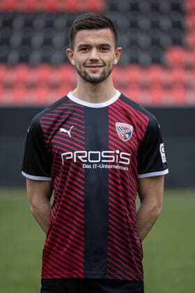Visar Musliu (16, FCI); FC Ingolstadt 04; 2.BL, Porträttermin 2021 2022 2. Bundesliga - FC Ingolstadt 04 Saison 2021 2022