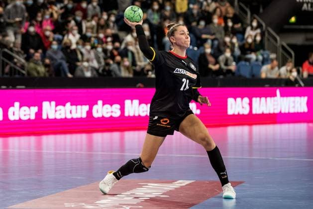 EHF-EURO Qualifikation: Deutschland - Niederlande Damen; 03.03.2022 Emily Boelk (Deutschland, 20) EHF-Euro Qualifikation: Deutschland - Niederlande Damen; YAYLA Arena, Krefeld; 03.03.2022 Copyright: xBEAUTIFULxSPORTS Wunderlx