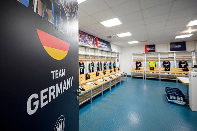 Handball, Frauen: EHF Euro EM 2022 Qualifikation, Deutschland - Niederlande Kabine Tema Deutschland Krefeld Yayla Arena Nordrhein-Westfalen Spanien