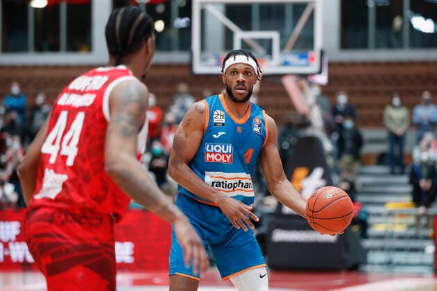 04.03.2022, s.Oliver Wuerzburg vs. ratiopharm Ulm, easyCredit BBL, 23. Spieltag, GER, Wuerzburg, tectake-Arena, Im Bild: Jaron Blossomgame (ratiopharm ulm) Copyright: HMBxMedia xJulienxBecker