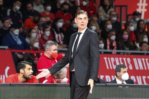 Chef-Trainer Georgios Bartzokas (Olympiakos Piraeus), FC Bayern Basketball vs. Olympiakos Piraeus, Euroleague, 04.03.2022 Muenchen Bayern Deutschland