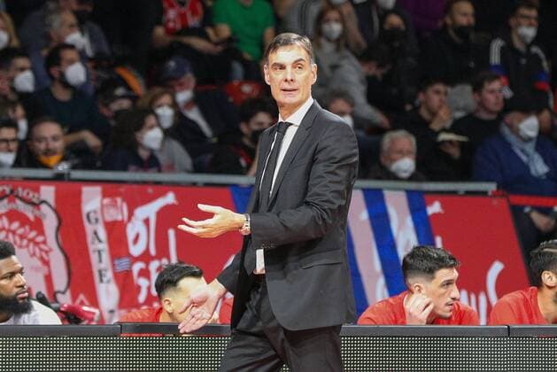 Chef-Trainer Georgios Bartzokas (Olympiakos Piraeus), FC Bayern Basketball vs. Olympiakos Piraeus, Euroleague, 04.03.2022 Muenchen Bayern Deutschland