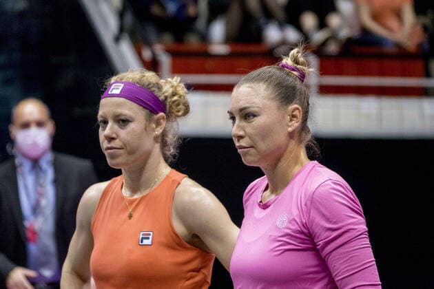 Le double Laura SIEGEMUND (GER) Vera ZVONAREVA (RUS) TENNIS : Open 6eme sens Metropole de Lyon - 05 03 2022 SandrineThesillat Panoramic 