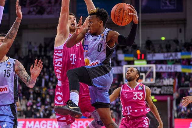 easyCredit BBL, Telekom Baskets Bonn vs. HAKRO Merlins Crailsheim, 05.03.2022 T.J. Shorts (HAKRO Merlins Crailsheim, 0), easyCredit BBL, Telekom Baskets Bonn vs. HAKRO Merlins Crailsheim am 05.03.2022 im Telekom Dome Bonn, Bonn (Nordrhein-Westfalen) Copyright: xBEAUTIFULxSPORTS Mueller-Laschetx