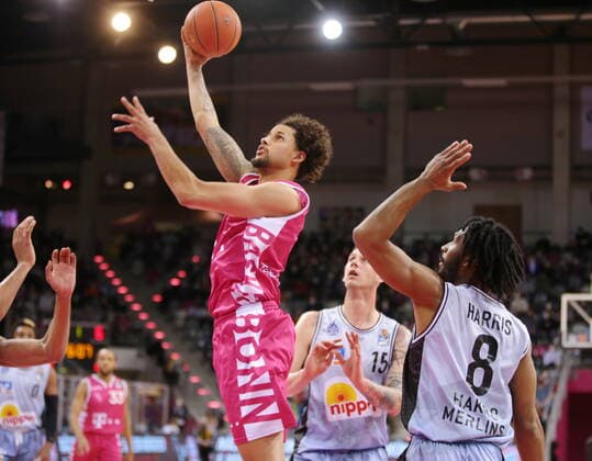 Michael Kessens Telekom Baskets Bonn vs. HAKRO Merlins Crailsheim easyCredit BBL 1. Bundesliga , Saison 2021 2022 , Hauptrunde 23. Spieltag