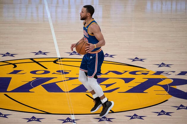 March 5, 2022, Los Angeles, California, USA: Stephen Curry 30 of the Golden State Warriors during their NBA, Basketball Herren, USA game against the Los Angeles Lakers on Saturday March 5, 2022 at Crypto.com Arena in Los Angeles, California. Lakers defeat Warriors, 124-116. PI Los Angeles USA - ZUMAp124 20220305_zaa_p124_015 Copyright: xJAVIERxROJASx