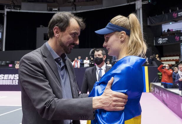 Gregory Doucet, Maire de Lyon et Dayana YASTREMSKA (UKR) - Open 6eme sens MÃ tropole de Lyon TENNIS : Open 6eme sens Metropole de Lyon - 06 03 2022 SandrineThesillat Panoramic 