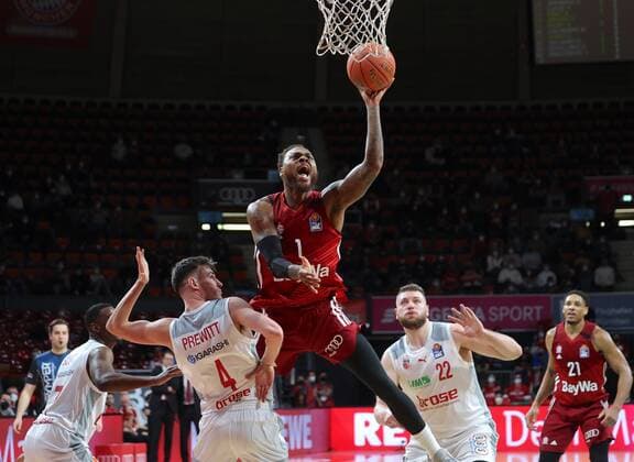 Sport Themen der Woche KW09 Sport Bilder des Tages Bayerns 1 Deshaun THOMAS. Basketball, FC Bayern - Bamberg, am 6.03.2022. Basketball Bundesliga, FC Bayern München Basketball - Brose Bamberg, Saison 2021-2022, in Muenchen, A U D I D O M E, Deutschland. Quelle Copyright Credit : Oryk HAIST