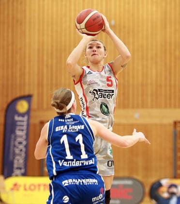 rechts Haligeth REINOEL (Wasserburg US), Da-Basketball,1. Bundesliga 2021 22, , 06.03.22, TSV Wasserburg vs Gisa LIONS SV Halle, Wasserburg, Badria Sportzentrum Copyright: WolfgangxFehrmann
