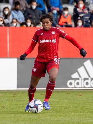 Bayerns 6 Lineth BEERENSTEYN. Fußball der Frauen, FC Bayern - Koeln, am 6.03.2022. Frauenfußball Bundesliga, FC Bayern München - 1.FC Köln 6:0, Saison 2021-2022, in Muenchen, F C B A Y E R N C A M P U S, Deutschland. Quelle Copyright Credit : Oryk HAIST
