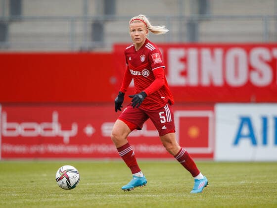 Bayerns 5 Hanna GLAS. Fußball der Frauen, FC Bayern - Koeln, am 6.03.2022. Frauenfußball Bundesliga, FC Bayern München - 1.FC Köln 6:0, Saison 2021-2022, in Muenchen, F C B A Y E R N C A M P U S, Deutschland. Quelle Copyright Credit : Oryk HAIST