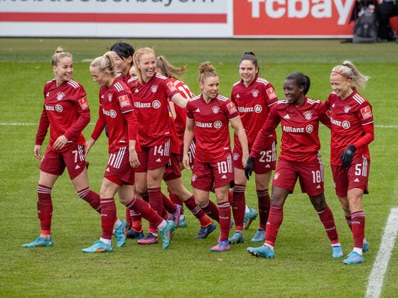 Bayern - Jubel nach Tor zum 2:0. Fußball der Frauen, FC Bayern - Koeln, am 6.03.2022. Frauenfußball Bundesliga, FC Bayern München - 1.FC Köln 6:0, Saison 2021-2022, in Muenchen, F C B A Y E R N C A M P U S, Deutschland. Quelle Copyright Credit : Oryk HAIST