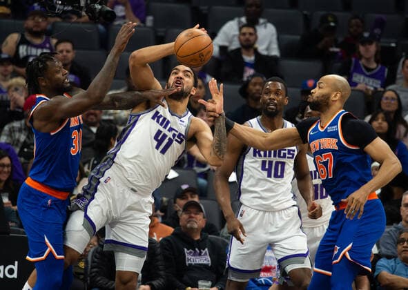 March 7, 2022, Sacramento, CA, USA: Sacramento Kings forward Trey Lyles (41) battles New York Knicks forward Julius Randle (30) for rebound during a game at Golden 1 Center in Sacramento, Monday, March 7, 2022. Sacramento USA - ZUMAj89_ 0152635879st Copyright: xPaulxKitagakixJr.x