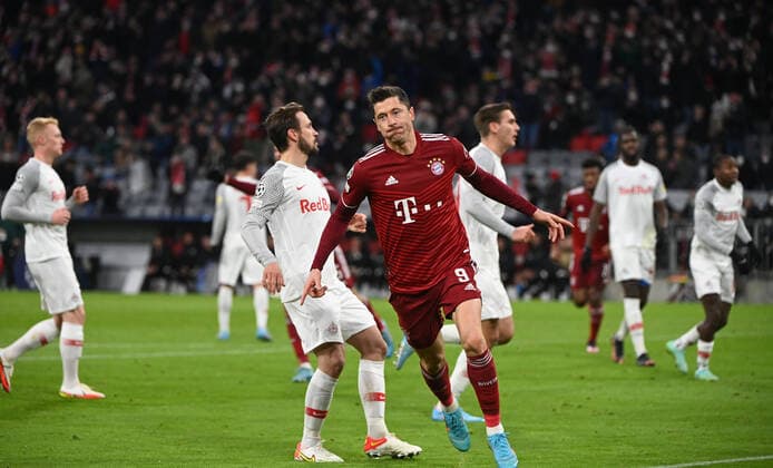 Fussball, Herren, Saison 2021 2022, Champions League (Achtelfinale, Rückspiel), FC Bayern München - RB Salzburg (7:1), Robert Lewandowski (Bayern München), Jubel nach Tor zum 1:0, 08.03. 2022, Copyright: xMatthiasxKochx
