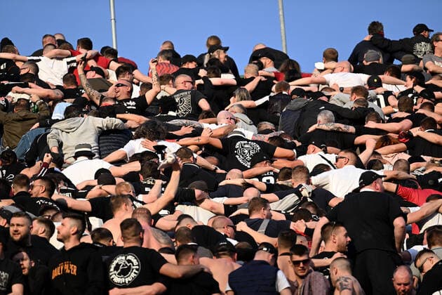 09.03.2022, xjhx, Fussball UEFA Europa League, Real Betis Sevilla - Eintracht Frankfurt emspor, v.l. Fans Eintracht Frankfurt, Stimmung, Schals, Ultras UF 97 Brigade Nassau Hooligans (DFL DFB REGULATIONS PROHIBIT ANY USE OF PHOTOGRAPHS as IMAGE SEQUENCES and or QUASI-VIDEO) Sevilla