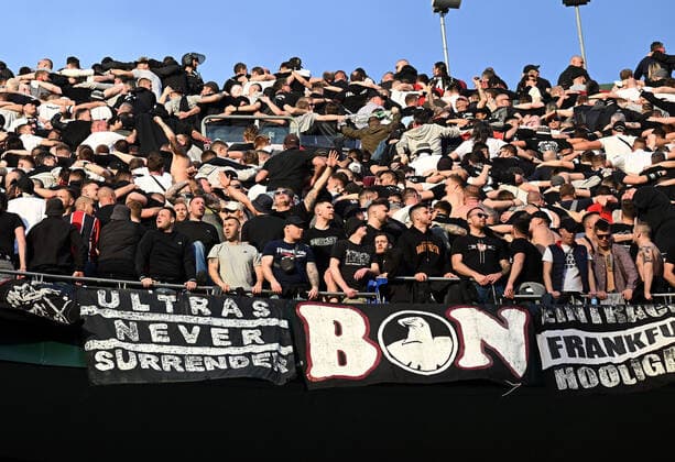 09.03.2022, xjhx, Fussball UEFA Europa League, Real Betis Sevilla - Eintracht Frankfurt emspor, v.l. Fans Eintracht Frankfurt, Stimmung, Schals, Ultras UF 97 Brigade Nassau Hooligans (DFL DFB REGULATIONS PROHIBIT ANY USE OF PHOTOGRAPHS as IMAGE SEQUENCES and or QUASI-VIDEO) Sevilla