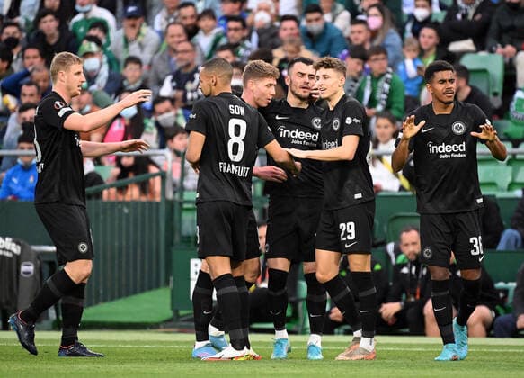 09.03.2022, xjhx, Fussball UEFA Europa League, Real Betis Sevilla - Eintracht Frankfurt emspor, v.l. Torjubel nach dem Tor zum celebrating the goal celebrate 0:1 durch Filip Kostic (Eintracht Frankfurt) (DFL DFB REGULATIONS PROHIBIT ANY USE OF PHOTOGRAPHS as IMAGE SEQUENCES and or QUASI-VIDEO) Sevilla
