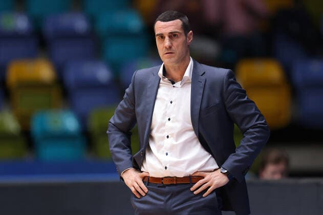 Fraport Skyliners - BG Göttingen, easyCredit-BBL Headcoach Roel Moors (BG Göttingen). Basketball-Spiel der easyCredit BBL zwischen den Fraport Skyliners und BG Göttingen am 9. März 2022 in der Ballsporthalle in Frankfurt am Main., Frankfurt am Main Hessen Deutschland Ballsporthalle