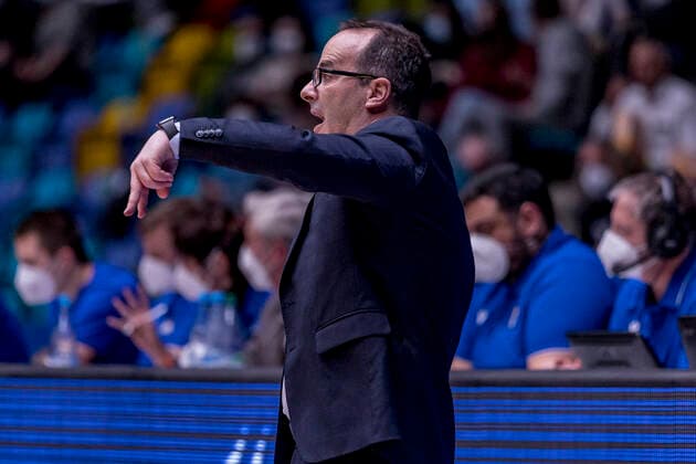 easyCredit BBL, Fraport Skyliners vs. BG Göttingen, Frankfurt, Fraport Arena, 9.3.2022 Diego Ocampo (Trainer Fraport Skyliners), Fraport Skyliners vs. BG Göttingen, Frankfurt, Fraport Arena, 9.3.2022 Copyright: xBEAUTIFULxSPORTS Gawlikx