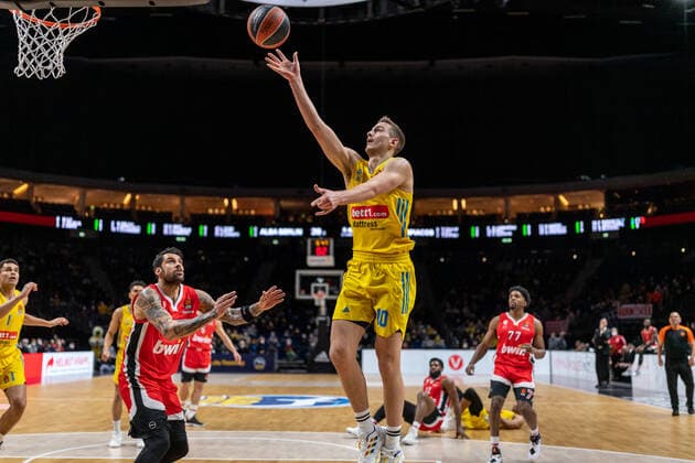 Basketball Berlin 10.03.2022 Saison 2021 2022 Euroleague Regular Season Alba Berlin - Olympiakos Piräus Tim Schneider (Alba Berlin, No.10)