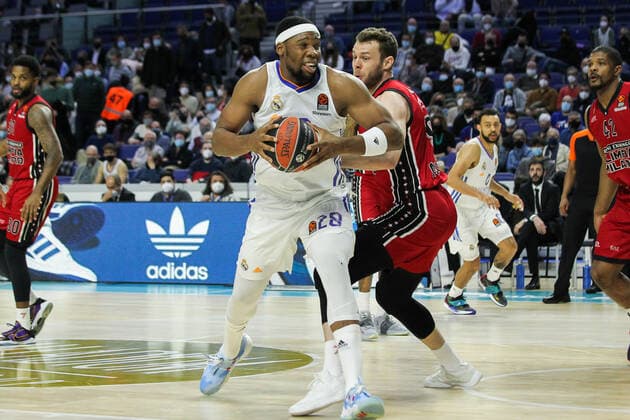 March 10, 2022, MADRID, MADRID, SPAIN: Guerschon Yabusele of Real Madrid and Nicolo Melli of Olimpia Milano in action during Turkish Airlines Euroleague basketball match between Real Madrid and Olimpia Milano at Wizink Center on March 10, 2022 in Madrid, Spain. MADRID SPAIN - ZUMAa181 20220310_zaa_a181_058 Copyright: xIrinaxR.xHipolitox