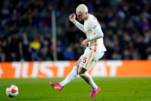 ESP: FC Barcelona, Barca v Galatasaray SK. UEFA Europa League Victor Enok Nelsson of Galatasaray SK during the UEFA Europa League match between FC Barcelona v Galatasaray SK played at Camp Nou Stadium Stadium on March 10, 2022 in Barcelona, Spain. kpng Copyright: xSergioxRuizx xPRESSINPHOTOx PS_100322_023