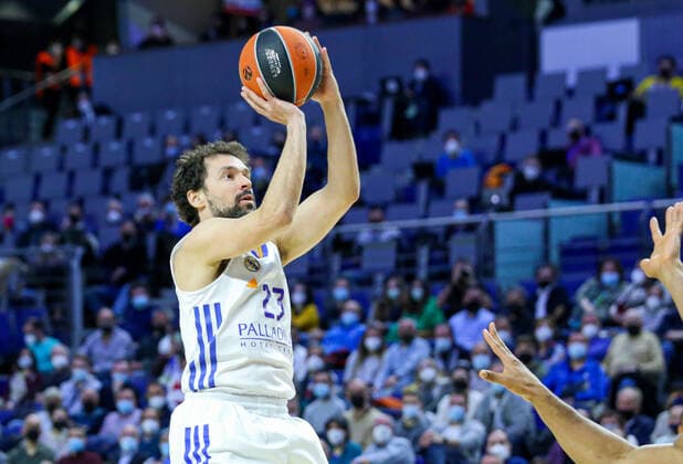 10th March 2022; Wizink Center; Madrid, Spain; Turkish Airlines Euroleague Basketball; Spain, Real Madrid vs AX Armani Exchange Milan; Sergio Llull (Madrid) Madrid Spain Basketball Copyright: xAlbaxPachecox xAgenciaxLOFx
