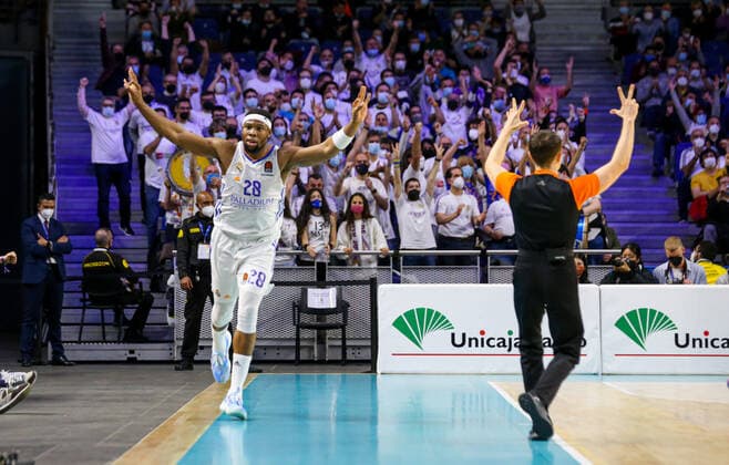 10th March 2022; Wizink Center; Madrid, Spain; Turkish Airlines Euroleague Basketball; Spain, Real Madrid vs AX Armani Exchange Milan; Guerschon Yabusele (Madrid) for three Madrid Spain Basketball Copyright: xAlbaxPachecox xAgenciaxLOFx