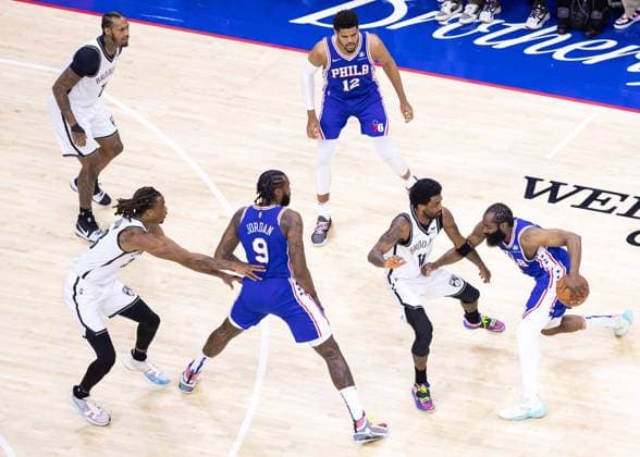 Philadelphia, Pennsylvania, United States of America, March 10th 2022: James Harden (76ers 1) in action during the National Basketball Association game between the Philadelphia 76ers and Brooklyn Nets at Wells Fargo Center in Philadelphia, PA (NO COMMERCIAL USAGE) Georgia Soares SPP National Basketball Association - Philadelphia 76ers v Brooklyn Nets - Wells Fargo Center 