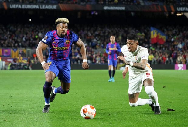 FC Barcelona, Barca v Galatasaray: Round of 16 Leg One - UEFA Europa League Patrick van Aanholt and Adama Traore during the match between FC Barcelona and Galatasaray SK, corresponding to the first leg of the round of 16 of the UEFA Europa League, played at the Camp Nou Stadium, in Barcelona, on 10th March 2022. Barcelona Spain  Copyright: xUrbanandsportx originalFilename:urbanandsport-fcbarcel220310_npmG6.jpg