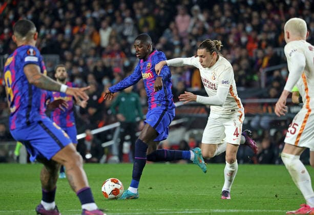 FC Barcelona, Barca v Galatasaray: Round of 16 Leg One - UEFA Europa League Ousmane Dembele and Taylan Antalyali during the match between FC Barcelona and Galatasaray SK, corresponding to the first leg of the round of 16 of the UEFA Europa League, played at the Camp Nou Stadium, in Barcelona, on 10th March 2022. Barcelona Spain  Copyright: xUrbanandsportx originalFilename:urbanandsport-fcbarcel220310_npHgh.jpg