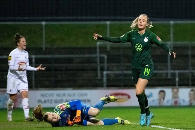 Jill Roord (VfL Wolfsburg) jubelt ueber das Tor zum 5:1, 1. FC Koeln vs. VfL Wolfsburg, Flyeralarm Frauen Bundesliga, 16. Spieltag, 11.03.2022, Spielzeit 2021 2022 1. FC Koeln vs. VfL Wolfsburg, Flyeralarm Frauen Bundesliga, 16. Spieltag, 11.03.2022, Spielzeit 2021 2022 Copyright: xEibner Memmlerx EP_MMR